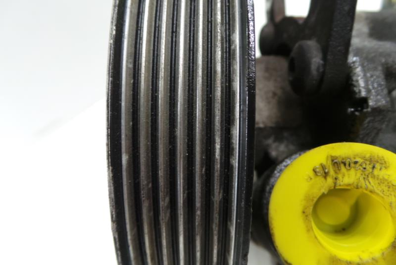 BMW 320i E36 Bj.1990 Servopumpe Pumpe Servolenkung 32411141417